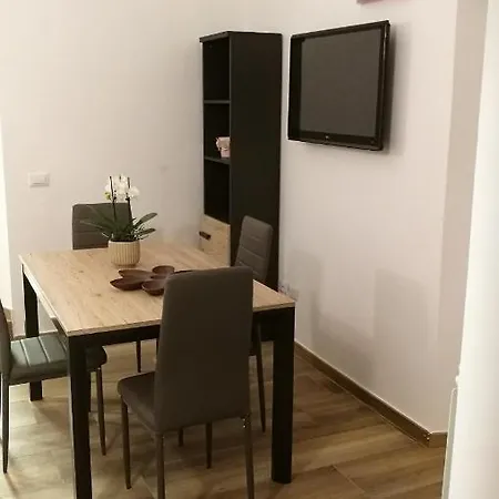 Eapartmentsfoligno Apartman